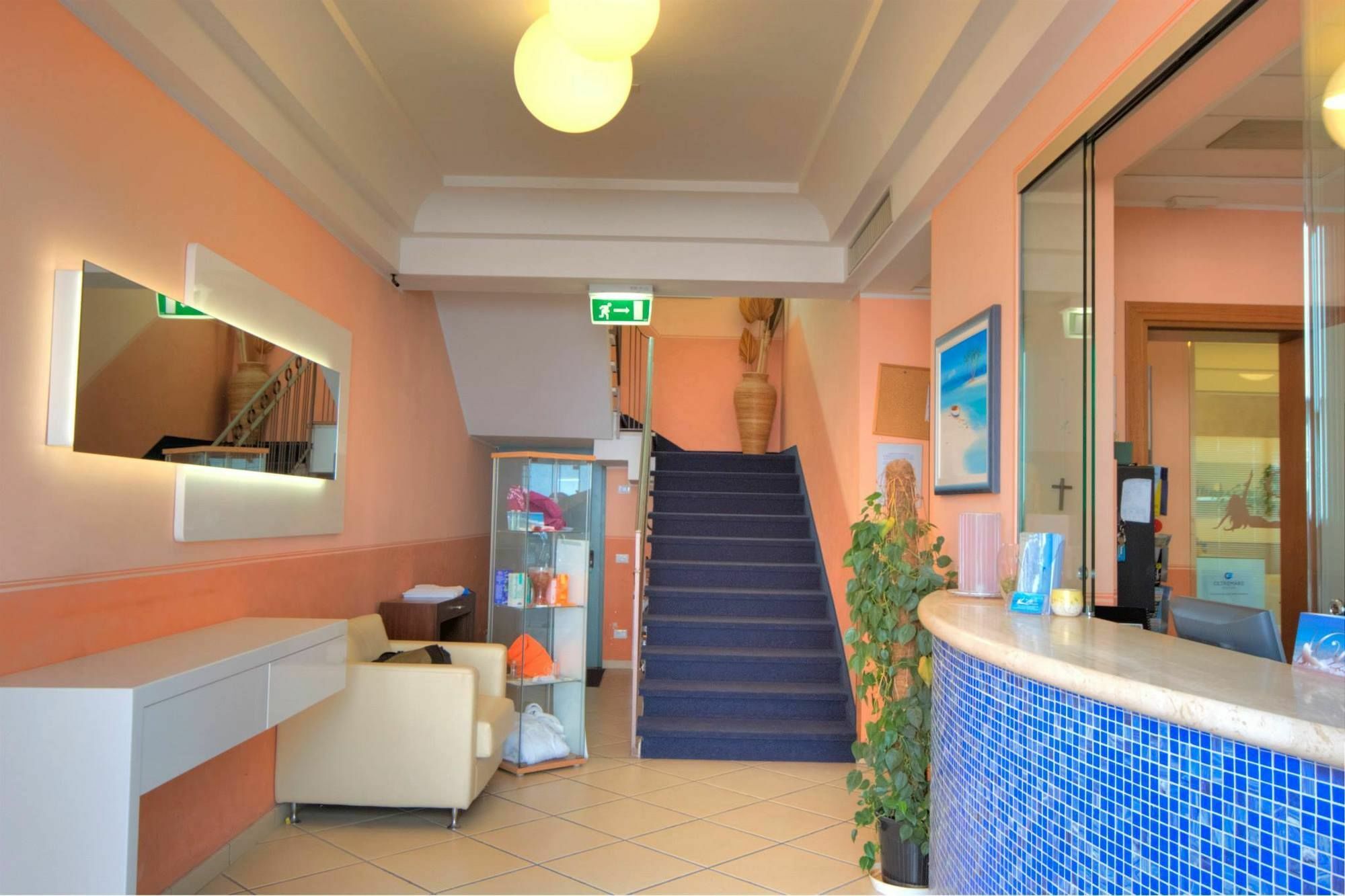 Residence Divina リミニ エクステリア 写真